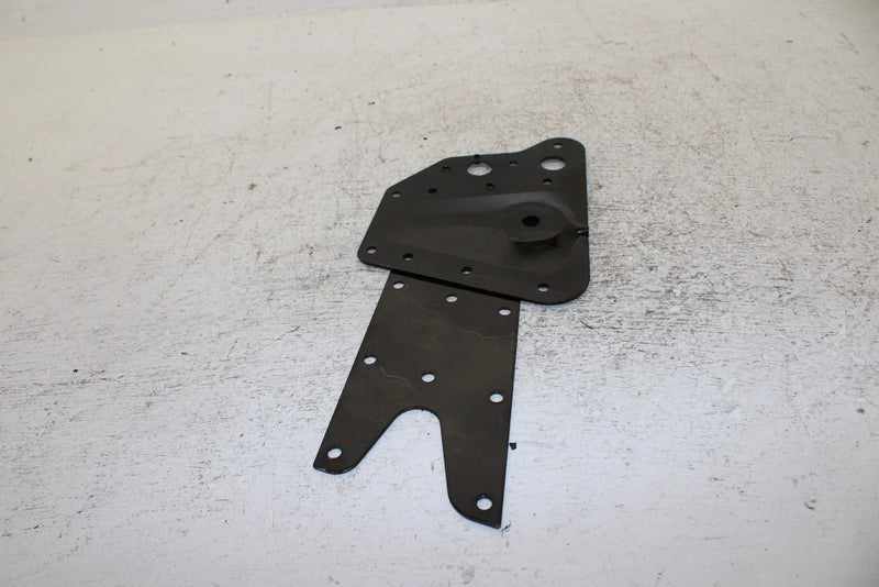 2000 Polaris Classic Touring Oem Left Suspension Bracket 1012439-067 SP54