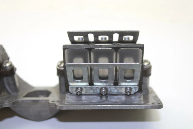 96 Yamaha Wave Runner III OEM Lower Intake Manifold 6M6-13641-00-94 JY0 