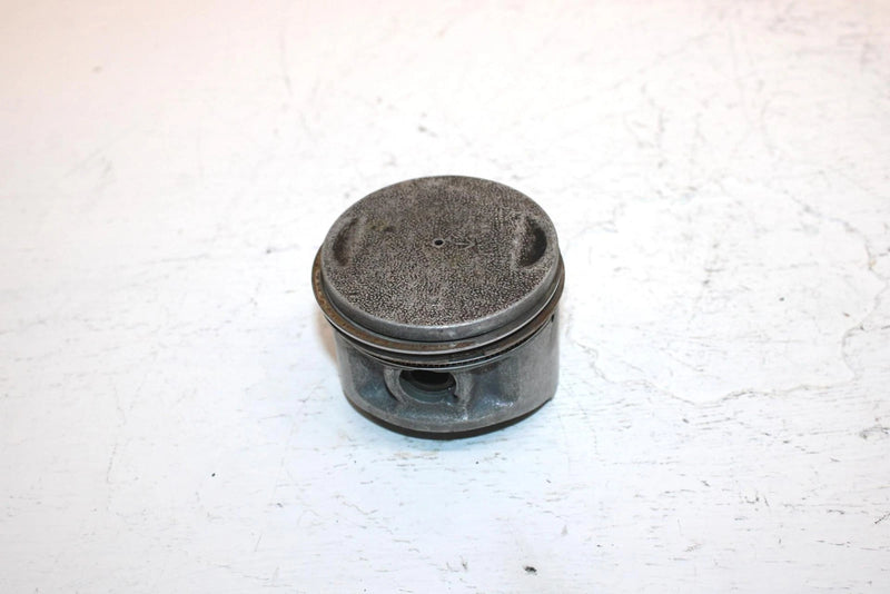 1986 Yamaha  Moto 4 Oem 68mm Piston 21V-11631-00-Y0 AY7