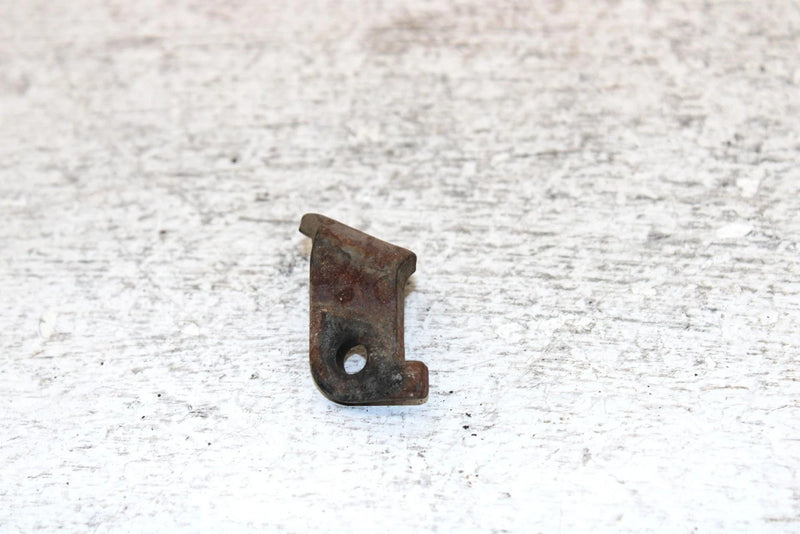 1995 Yamaha Vmax 600 Le Oem Caliper Bracket 8AB-25721-00-00 SY21