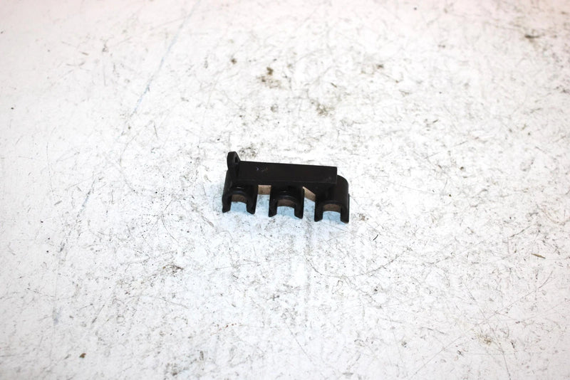 97 Yamaha 1100 Triple Waveventure Oem Spark Plug Wire Clamp 63M-81317-00-00 JY24