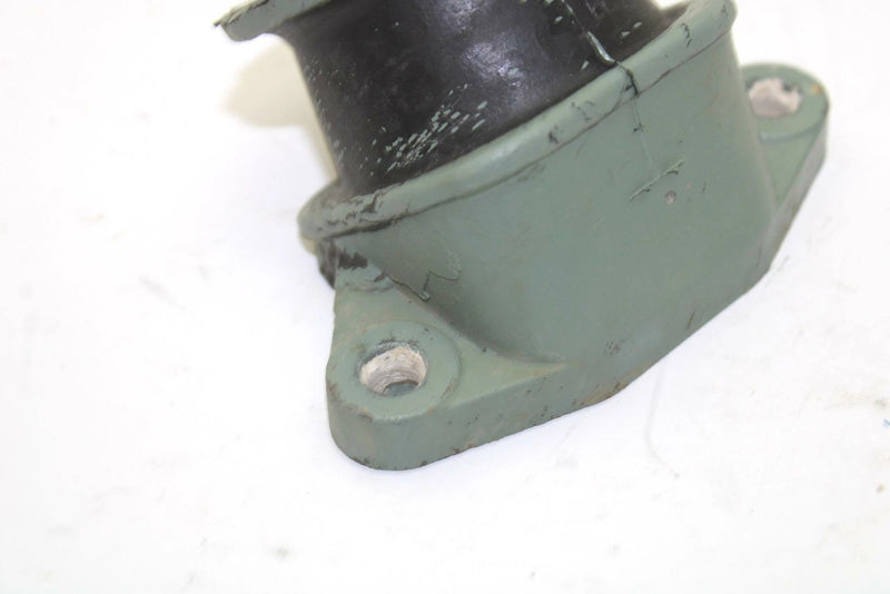 Yamaha OEM Rubber Engine Mount 6M6-44517-A2-94 Q4114