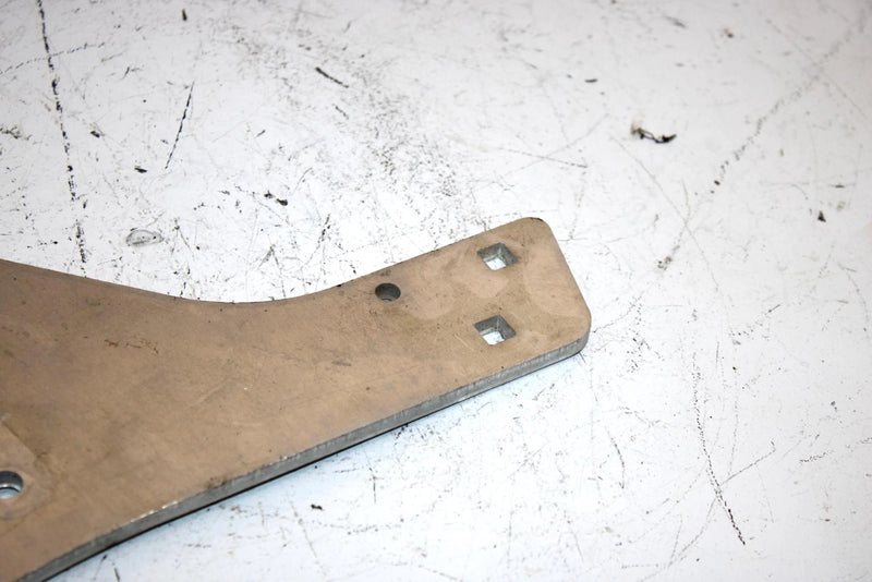 07 Polaris Fst Iq Oem Right Motor Mount Side Plate 5247597 Q5368