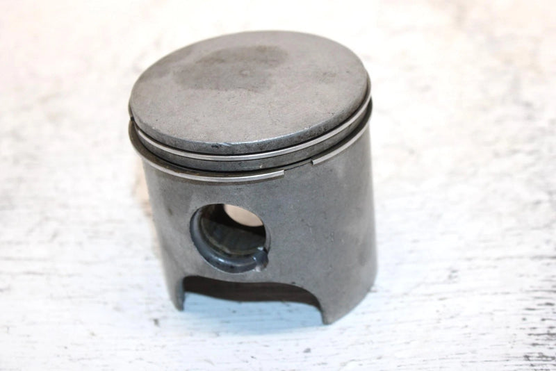 1999 Polaris 500 Xc Oem Piston 2201383 SP28