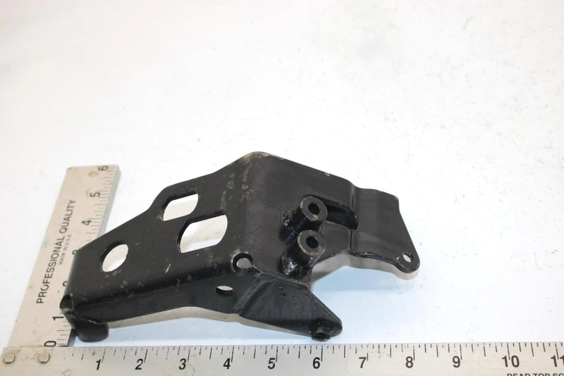 94 Yamaha  Kodiak 400 4wd Oem Lower Shifter Bracket 4GB-18431-00-00 AY27