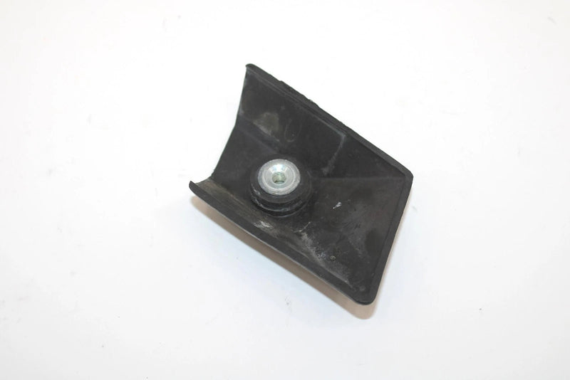 1988 Yamaha Xlv Oem Front Right Bumper End Cap 8N8-77524-00-00 SY128