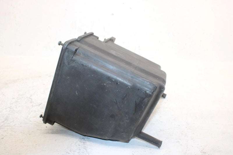 1997 Yamaha Vmax Sx 700 Triple Oem Airbox Base  8CH-14441-01-00 SY10