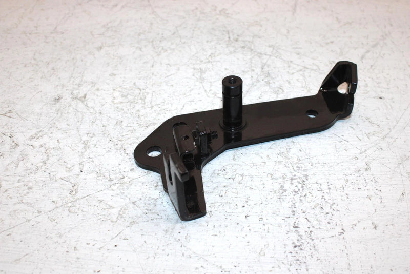 2004 Yamaha  Bruin 350 Oem Brake Pedal Bracket 5TE-F7412-10-00 AY24