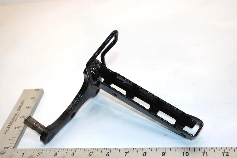 98 Yamaha  Warrior 350 Oem Footrest 2 3GD-27421-11-00 AYS