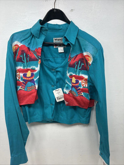 New Women’s Wrangler Blue Designed Long Sleeve Button Up Medium YY-90