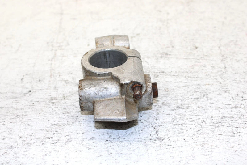 1990 Yamaha Phazer Ii Oem Front Right Suspension Bracket 84M-2377E-00-00 SY16