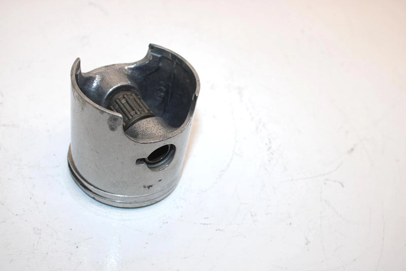92 Polaris 440 Oem Piston (STD) 3084326 Q5532