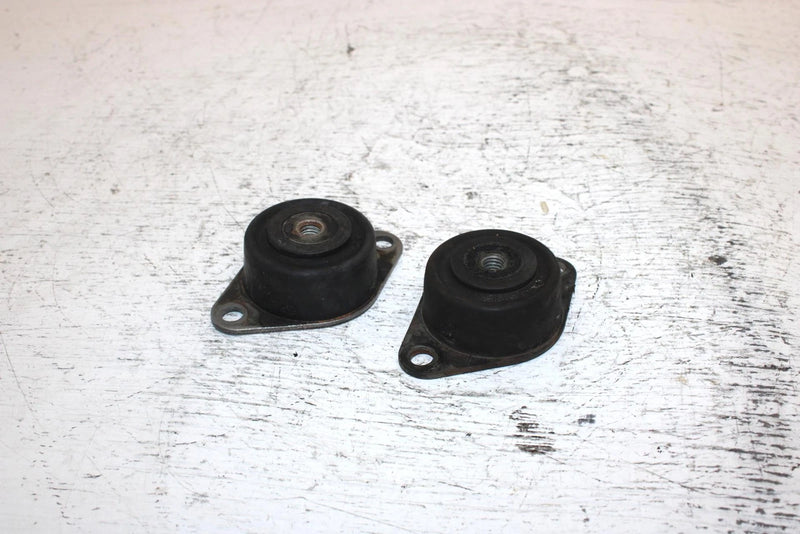 2002 Arctic Cat Z 570 Oem Front Engine Mount Pair 0608-645 SA20