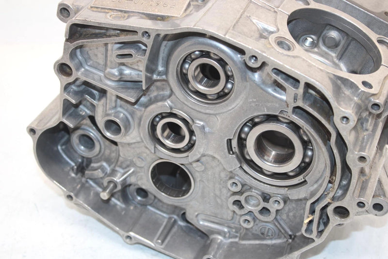 93 Yamaha  Timberwolf  2wd Oem Crankcase 4BD-15100-00-00 AY34