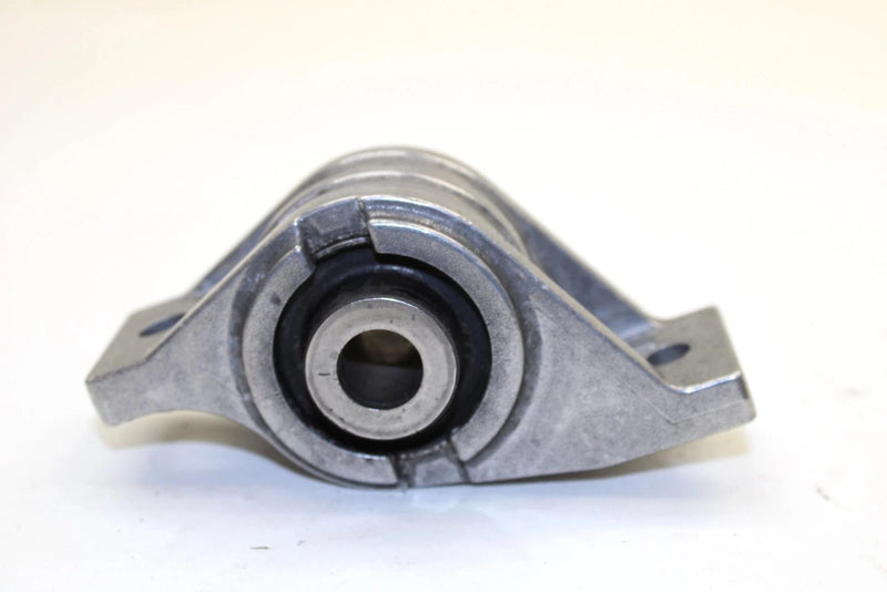 2006 Yamaha Nytro Oem MAG Side Motor Mount 8ES-21420-00-00 Q2395