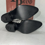 New Children’s Black And White Texas Brand Cowboy Boots. C104 11 D. 24-78