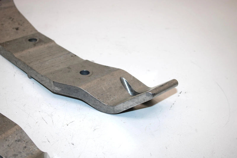 00 Polaris Xc 500 Oem Strap Enging Mount Pair  5131877 5131876 SPS2