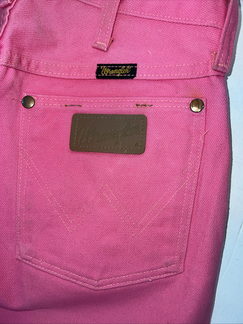 New Women’s Pink Wrangler Cowboy Cut Pro Rodeo Denim Jeans. 7x32 O-11