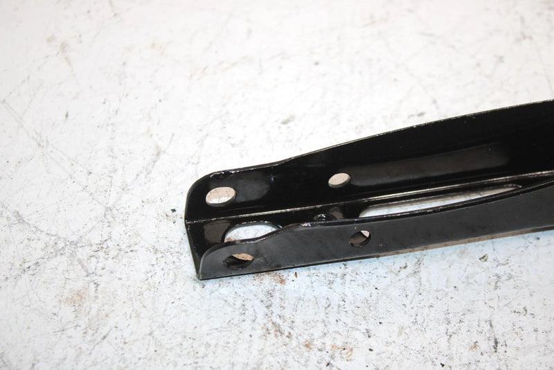 2004 Honda Fourtrax Rincon Oem Footpeg Bracket 50611-HN8-000 AH2