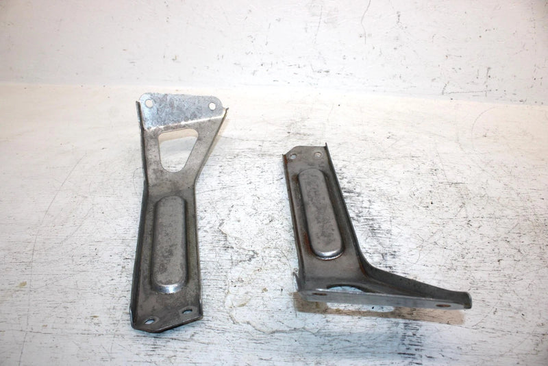 1997 Yamaha Vmax Sx 700 Triple Oem Front Bumper Brace Set 8CR-21949-10 SY10