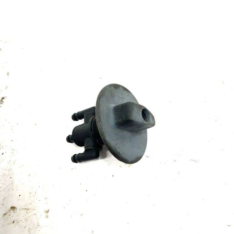 99-02 Polaris Xplorer 400 OEM Fuel Petcock 7052154 AP228