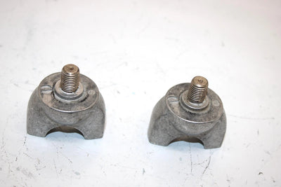 82 Honda Atc200 A Oem Lower Handlebar Mount Set 95014-32100 AH29