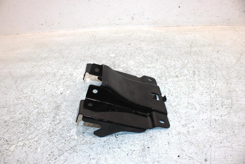 2006 Polaris Sportsman 500 Oem Battery Box Bracket 5249905-067 AP186