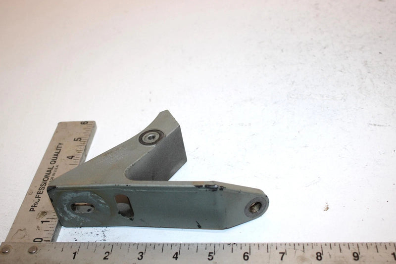 1999 Sea-doo Gti Oem Left Engine Mount 270000181 JS54