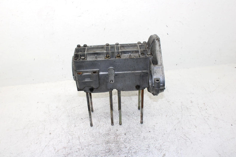 1991 Yamaha Exciter Ii 570 Liquid Oem Crankcase W/Studs 84N-15100-02-00 SY24