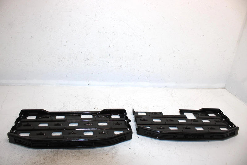 96 Polaris Trail Boss Oem Footrest Set 1040274-117 1040417-067 AP74