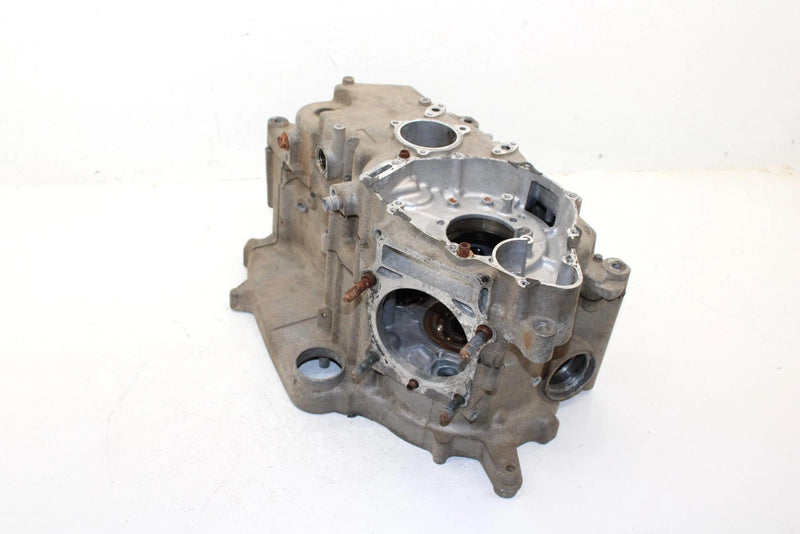 1999 Yamaha  Grizzly Oem Crankcase 4WV-15100-12-00 AY47