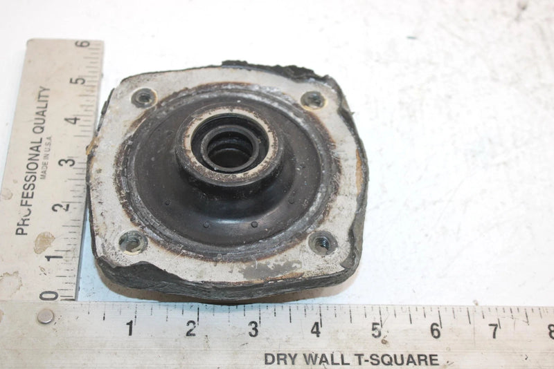 1994 Kawasaki 750 Ss Super Sport Oem Bearing Holder 13091-3730 JK9