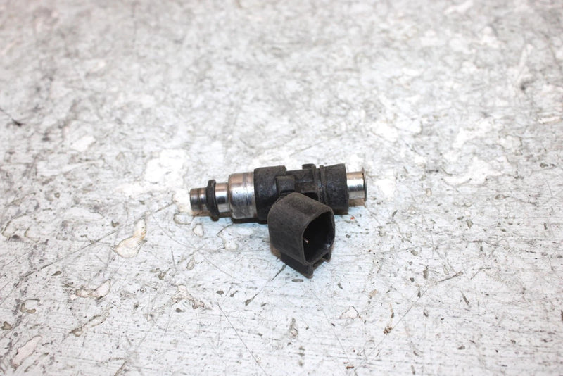 2015 Polaris Ranger 570 Eps Oem Fuel Injector 2521068 XP5.1