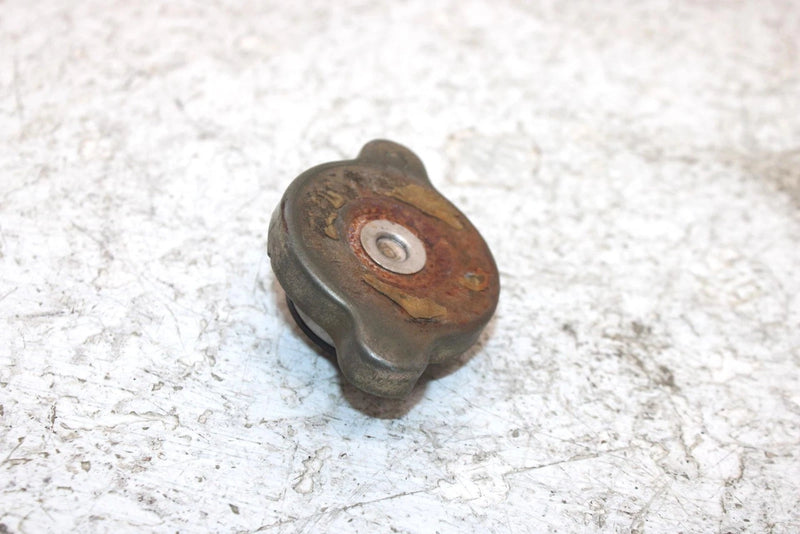 2006 John Deere  Buck 650 Oem Radiator Cap 709200207 AJ0
