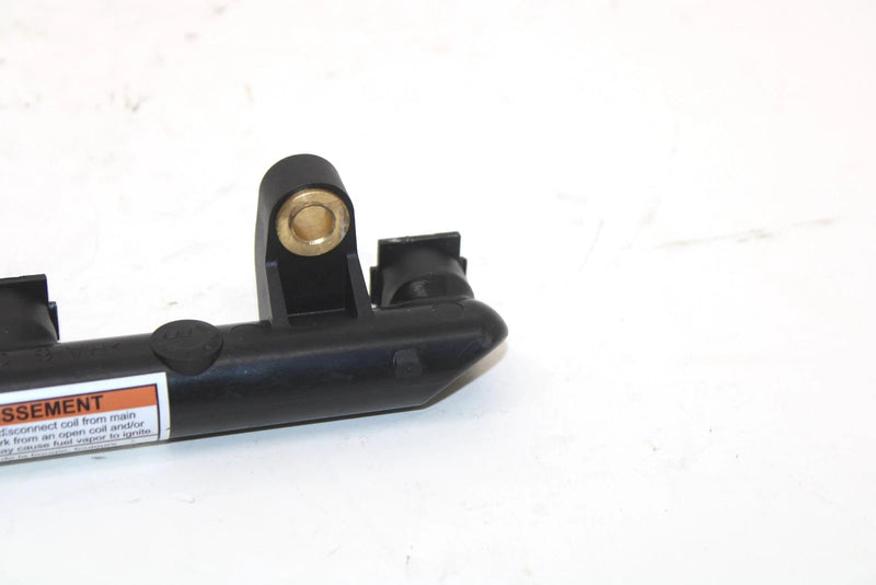 2017 Ski-doo Grand Touring 900 Oem Injector Rail 420874965 SS65