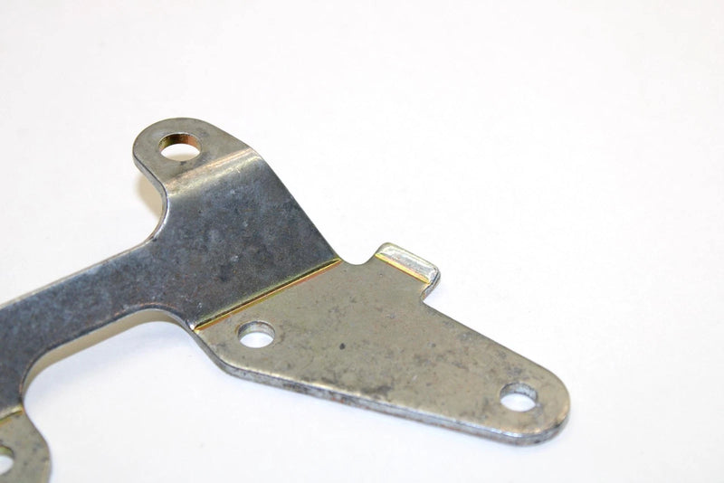 2002 Ski-doo Mach Z 800 Oem Intake Manifold Carrier Bracket 420851351 Q3180