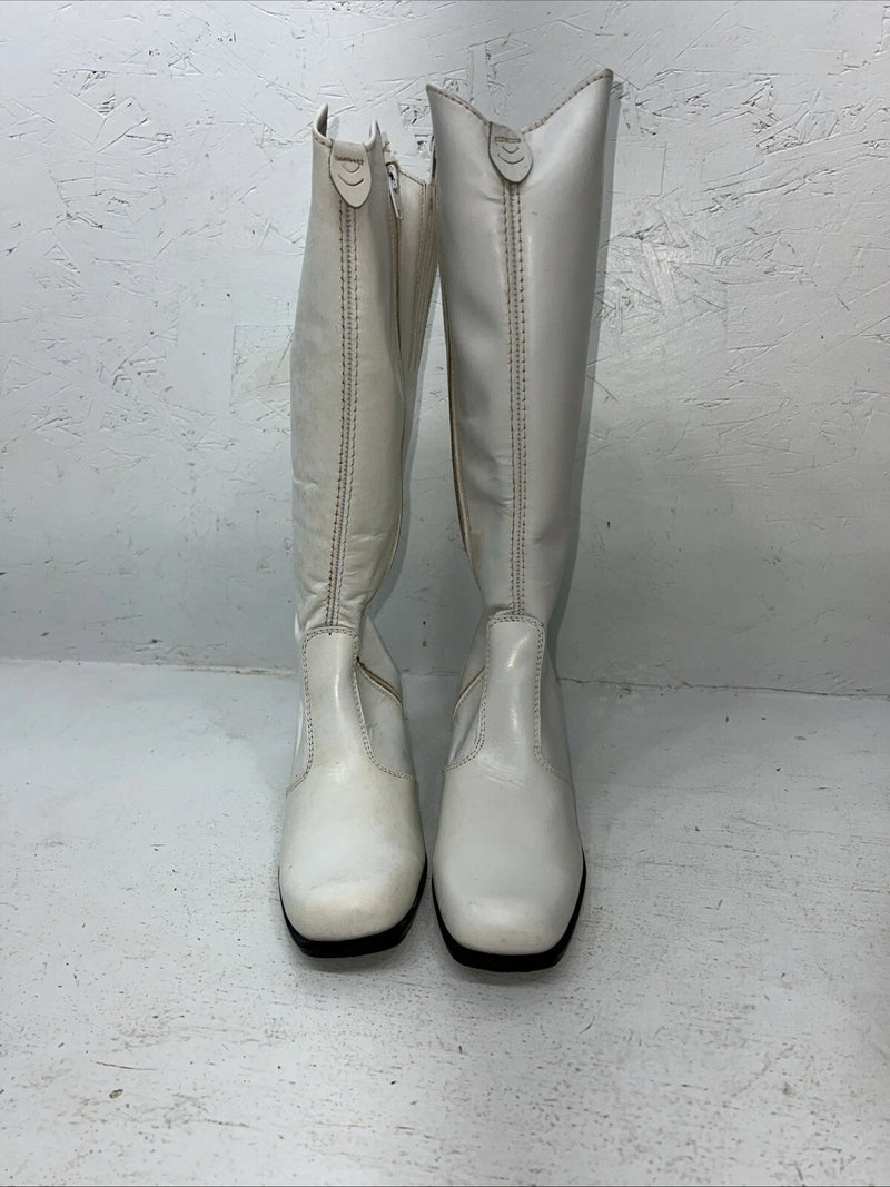 New Woman’s White Dingo Cowboy Boots. 7631 7 M. 18-38