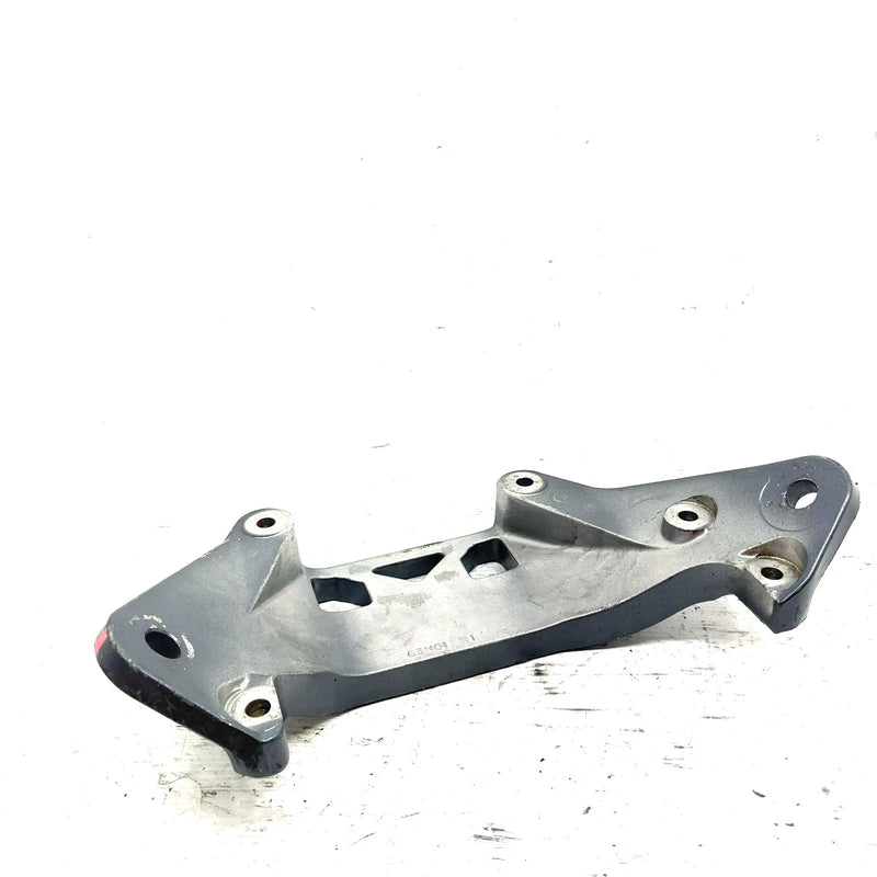 1996 Yamaha WaveVenture 1100 WVT1100 OEM Front Engine Mount 63M-21415-00-94 JY14