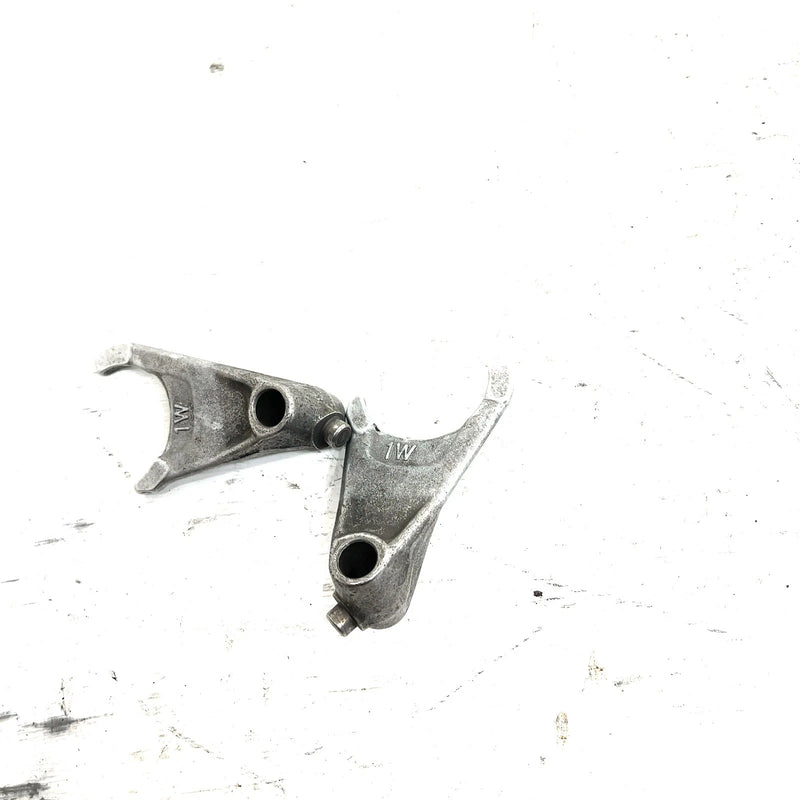87-90 Yamaha Moto 4 OEM Shift Fork 1 Pair 1YW-18511-00-00 AY57