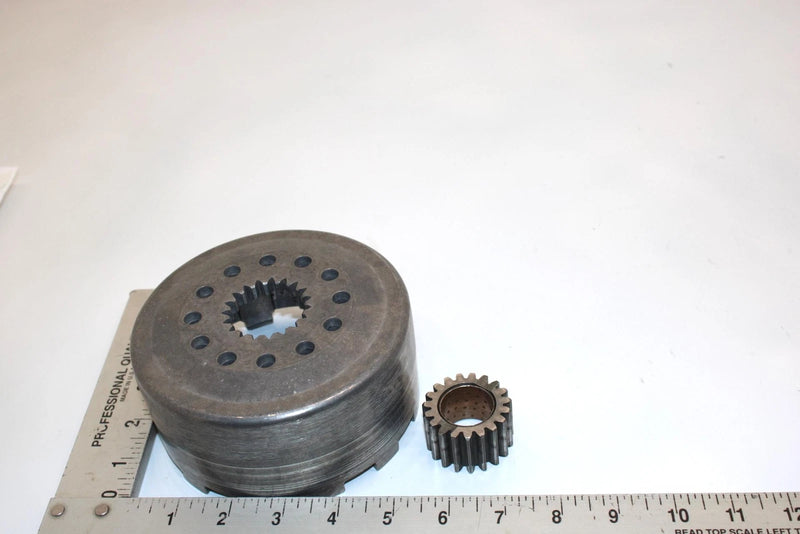 85 Suzuki Quadrunner 185 Lt185 2x4 Oem Clutch Housing 21221-24303 AS15