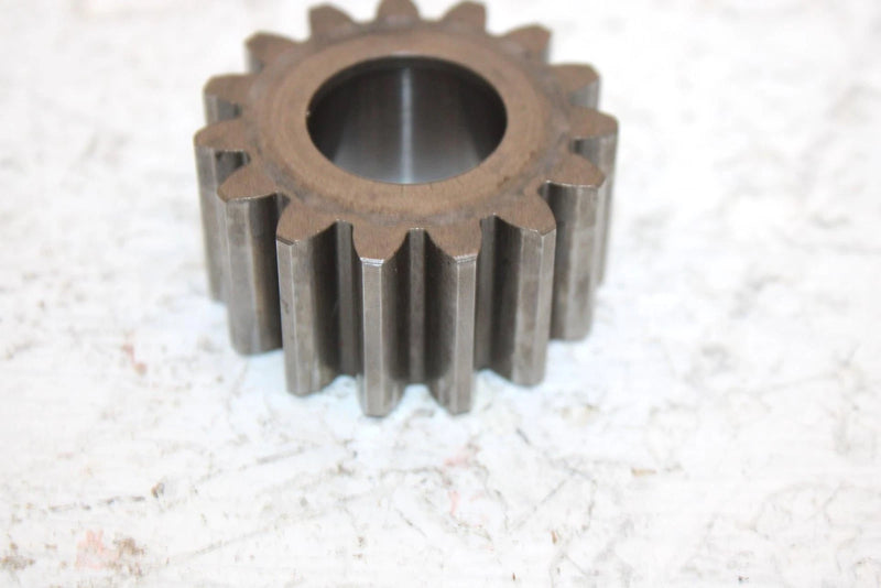 2001 Bombardier Traxter Oem Main Shaft Gear 15T 711220509 AB10