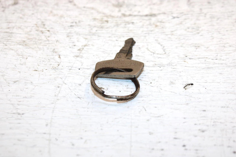 1986 Honda Trx 350 A Fourtrax 4x4 Oem Ignition Key Switch 35010-HA7-671 AH43