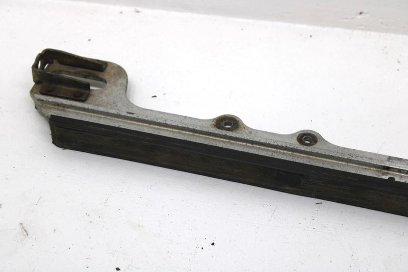 1992 Yamaha Exciter Ii Le Oem Left Skid Rail 88R-47411-02-00 SY 68