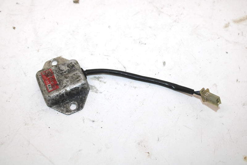 1989 Yamaha Srv Oem Voltage Regulator 82M-81910-A0-00 Q4364