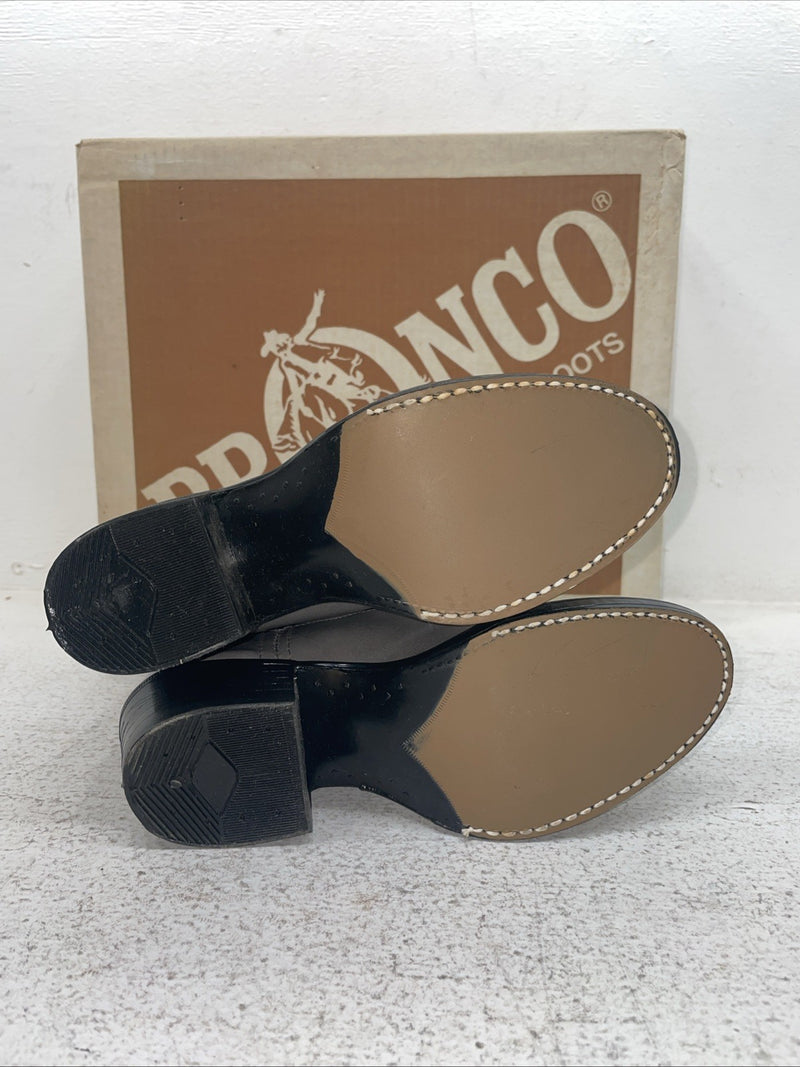 New Youth Gray Bronco Cowboy Boots. B 1892 4 D. 2-118