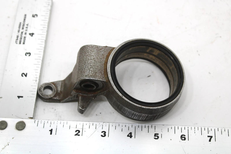1989 Yamaha Ovation Oem Right Steering Bracket 81E-2377E-00-00 SY67