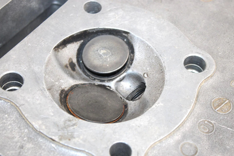 02 Polaris Magnum 325 4x4 Freedom Oem Cylinder Head 3087118 3089270 AP36