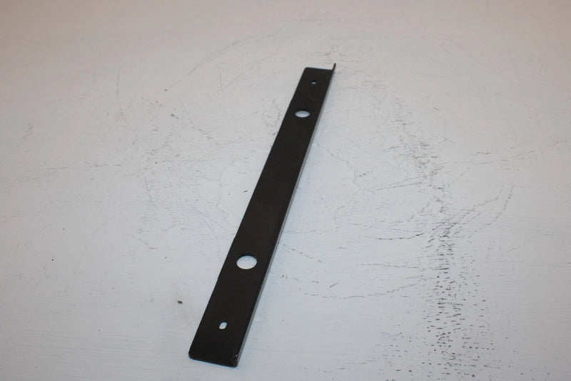 2007 Yamaha  Grizzly 350 2wd Oem Footrest Bracket 5ND-F7445-00-00 AY28