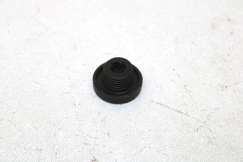 2015 Yamaha Viking Vi Oem Stator Cover Plug (Small) 90340-14016-00 XY0.2