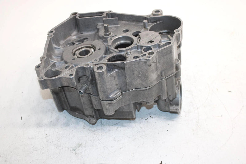 1987 Yamaha  Badger Yfm80t Oem Crankcase 2FJ-15100-00-00 AY9